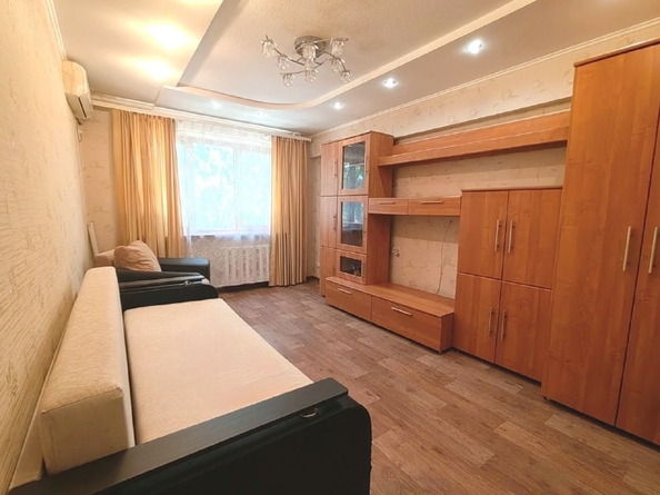 
  Продается 2-комн. квартира, 55 м², Малиновского ул, д. 76
. Фото 2.