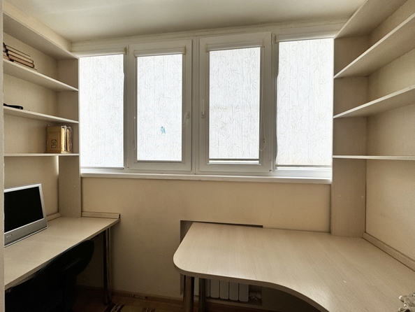 
  Продается 4-комн. квартира, 80 м², 40-летия Победы пр-кт, д. 37
. Фото 8.