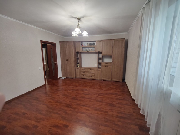 
  Продается 2-комн. квартира, 70 м², Извилистая ул, д. 7
. Фото 2.
