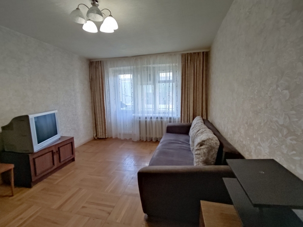 
  Продается 3-комн. квартира, 60 м², 1-я Баррикадная ул, д. 48
. Фото 1.