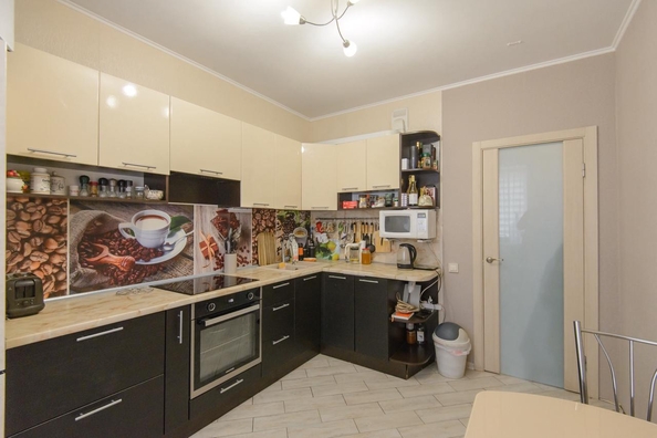 
  Продается 2-комн. квартира, 65 м², Извилистая ул, д. 21
. Фото 2.