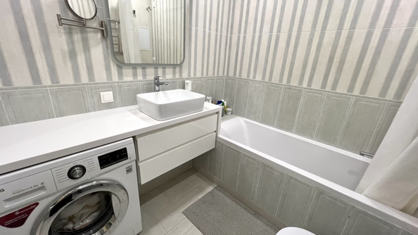 
  Продается 2-комн. квартира, 48.2 м², Половинко ул, д. 280/2
. Фото 16.