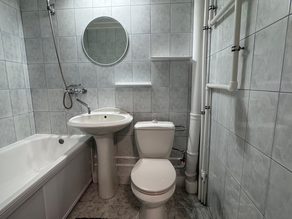 
  Продается 1-комн. квартира, 37 м², Жмайлова ул, д. 6
. Фото 15.