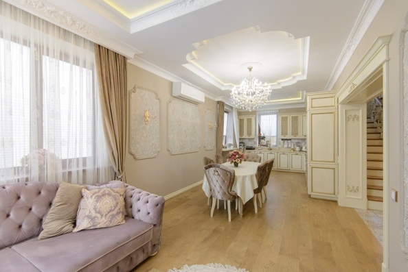 
  Продается дом, 240 м², Ростов-на-Дону
. Фото 2.