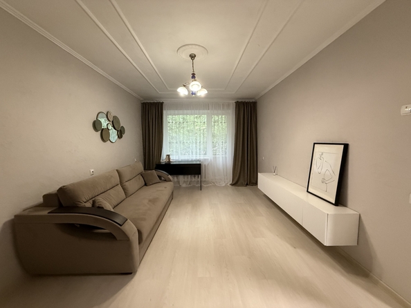 
  Продается 1-комн. квартира, 37 м², Жмайлова ул, д. 6
. Фото 5.