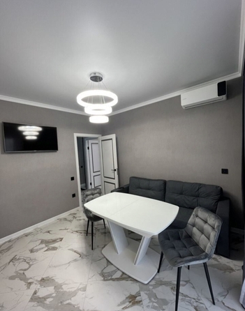 
  Продается 2-комн. квартира, 42 м², Еременко ул, д. 108
. Фото 2.