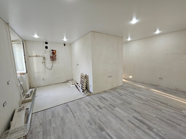 
  Продается 3-комн. квартира, 50 м², Гайдара ул, д. 5
. Фото 4.