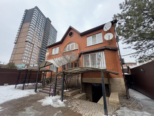 
  Продается дом, 292 м², Ростов-на-Дону
. Фото 1.