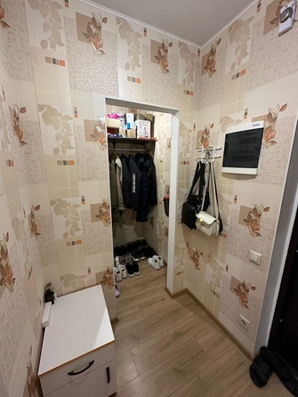 
  Продается 2-комн. квартира, 41 м², Батуринская ул, д. 165
. Фото 9.