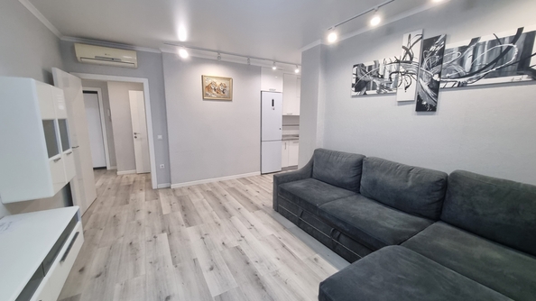 
  Продается 2-комн. квартира, 55 м², Тружеников ул, д. 80
. Фото 8.