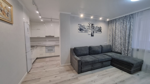 
  Продается 2-комн. квартира, 55 м², Тружеников ул, д. 80
. Фото 11.