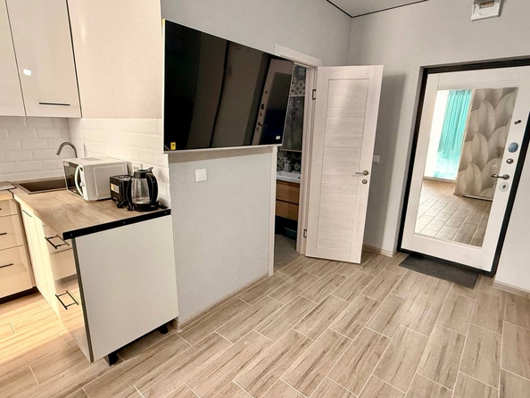 
  Продается 1-комн. квартира, 42 м², Вагулевского ул, д. 37
. Фото 4.