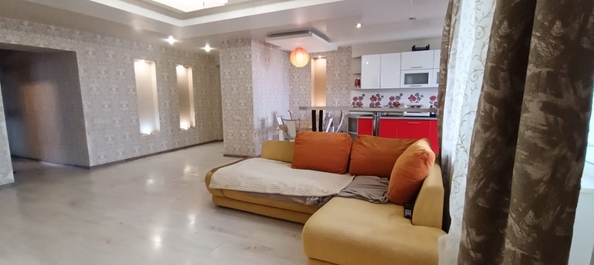 
  Продается 2-комн. квартира, 74 м², Ленина пр-кт, д. 245
. Фото 3.