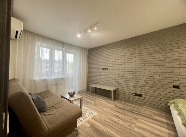
  Продается 1-комн. квартира, 32 м², Стачки пр-кт, д. 26
. Фото 5.
