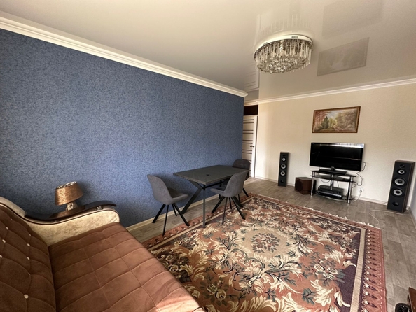 
  Продается 3-комн. квартира, 56 м², Октябрьский пер, д. 2
. Фото 3.