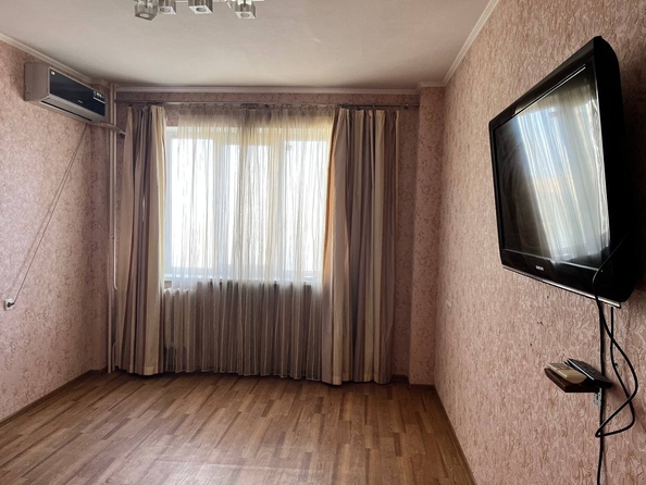 
  Продается 1-комн. квартира, 38 м², Жмайлова ул, д. 4
. Фото 5.