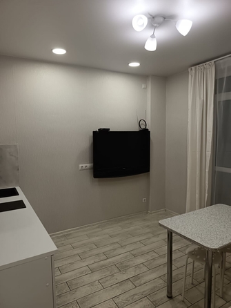 
  Продается 1-комн. квартира, 44.2 м², Ленина пр-кт, д. 243/1
. Фото 9.