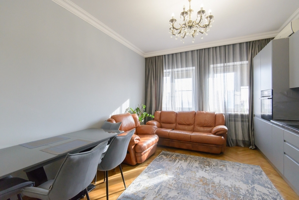 
  Продается 3-комн. квартира, 80 м², Варфоломеева ул, д. 222А
. Фото 3.