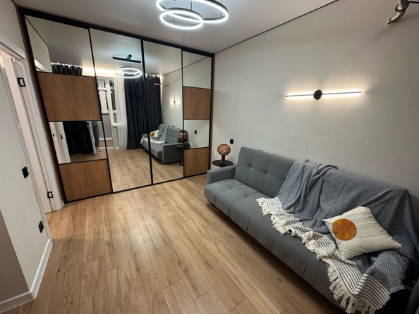 
  Продается 1-комн. квартира, 37.2 м², Зорге ул, д. 9
. Фото 7.