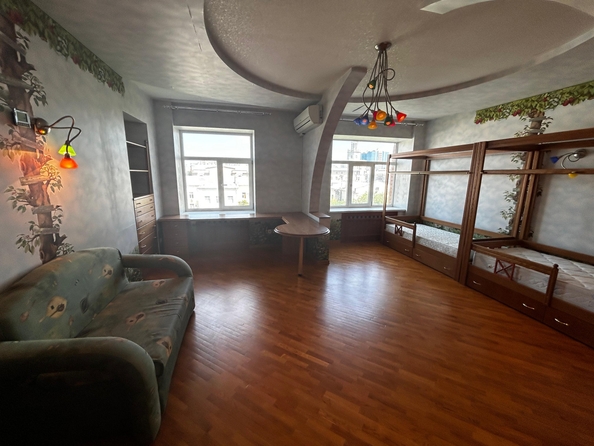 
  Продается 4-комн. квартира, 212 м², Большая Садовая ул, д. 39а
. Фото 11.