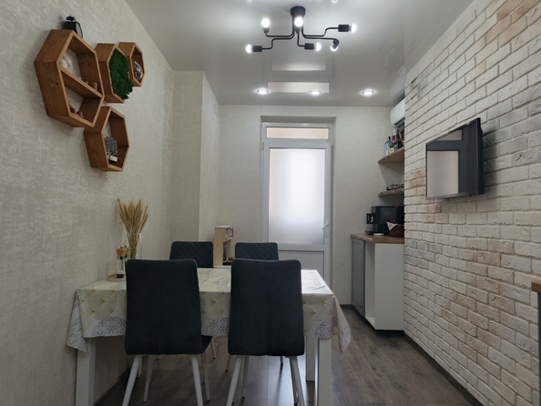 
  Продается 2-комн. квартира, 60.5 м², Горсоветская ул, д. 57
. Фото 7.