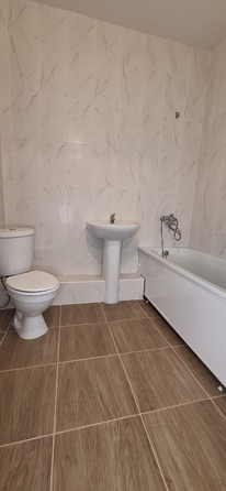 
  Продается 1-комн. квартира, 37 м², Берберовская ул, д. 28
. Фото 7.
