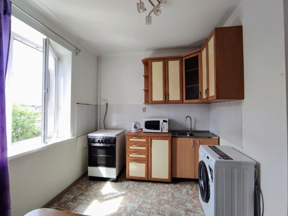 
  Продается 1-комн. квартира, 38 м², Немировича-Данченко ул, д. 76/6
. Фото 1.