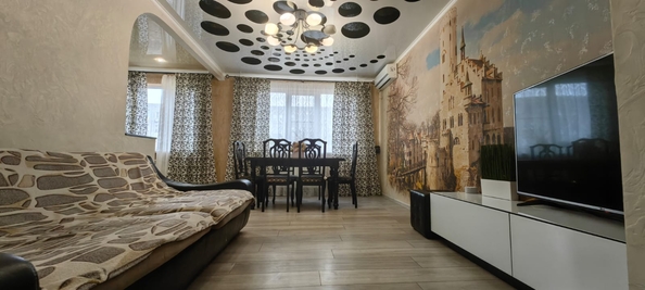 
  Продается 3-комн. квартира, 64 м², Зорге ул, д. 35
. Фото 1.