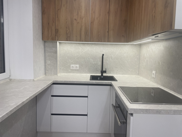
  Продается 1-комн. квартира, 45 м², Батуринская ул, д. 169
. Фото 2.