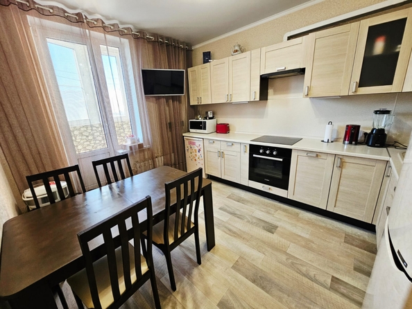
  Продается 3-комн. квартира, 71 м², Ткачева ул, д. 22
. Фото 1.