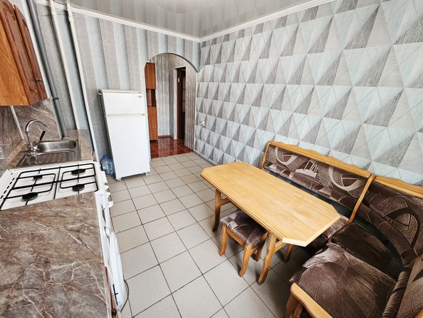 
  Продается 3-комн. квартира, 70 м², Воровского ул, д. 11
. Фото 4.