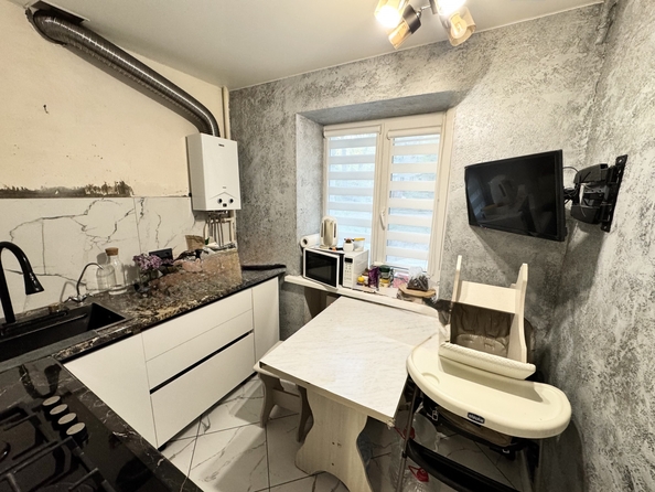 
  Продается 3-комн. квартира, 58 м², 40-летия Победы пр-кт, д. 61
. Фото 4.