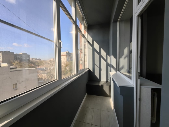 
  Продается 2-комн. квартира, 66 м², Черевичкина ул, д. 15/10
. Фото 7.