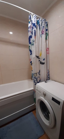 
  Продается 2-комн. квартира, 51.1 м², Комарова б-р, д. 7
. Фото 9.
