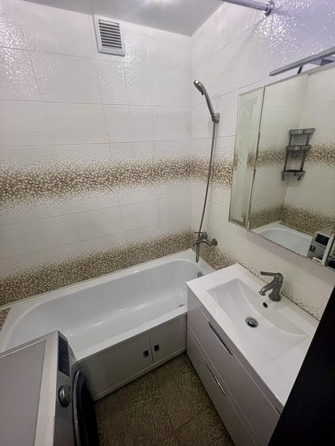 
  Продается 2-комн. квартира, 48 м², Жлобинский пер, д. 25
. Фото 17.