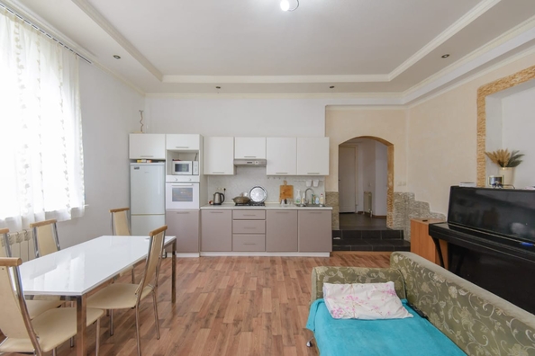 
  Продается коттедж, 100 м², Ростов-на-Дону
. Фото 1.