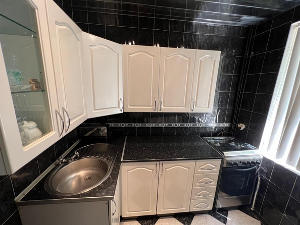 
  Продается 2-комн. квартира, 53.8 м², Нансена ул, д. 121
. Фото 4.