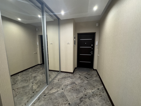 
  Продается 2-комн. квартира, 70 м², Зорге ул, д. 11
. Фото 18.