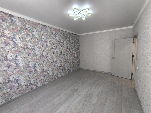 
  Продается 1-комн. квартира, 32 м², Еременко ул, д. 112/1
. Фото 2.