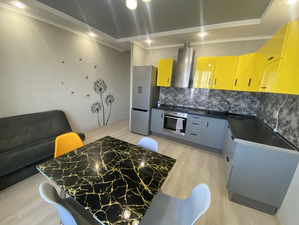 
  Продается 2-комн. квартира, 56 м², Еременко ул, д. 94
. Фото 2.