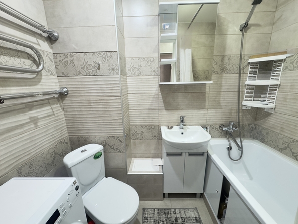 
  Продается 3-комн. квартира, 62 м², 40-летия Победы пр-кт, д. 73
. Фото 7.