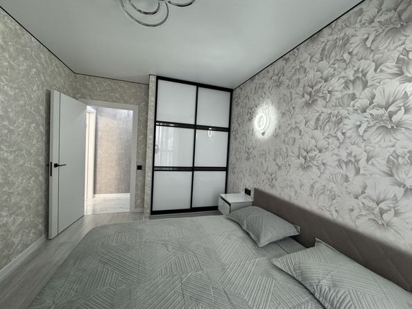 
  Продается 4-комн. квартира, 77 м², Ткачева ул, д. 21
. Фото 4.