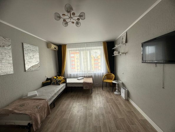 
  Продается 1-комн. квартира, 32 м², Жмайлова ул, д. 4/3
. Фото 1.