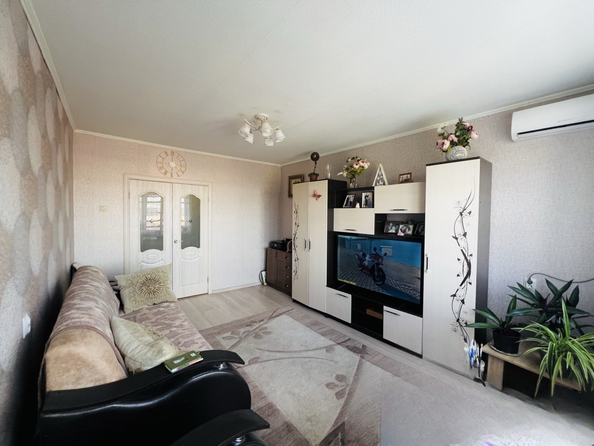 
  Продается 3-комн. квартира, 62.2 м², Вятская ул, д. 57
. Фото 3.