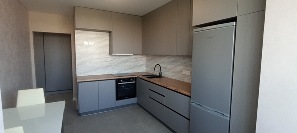 
  Продается 2-комн. квартира, 62 м², Комарова б-р, д. 1е
. Фото 3.