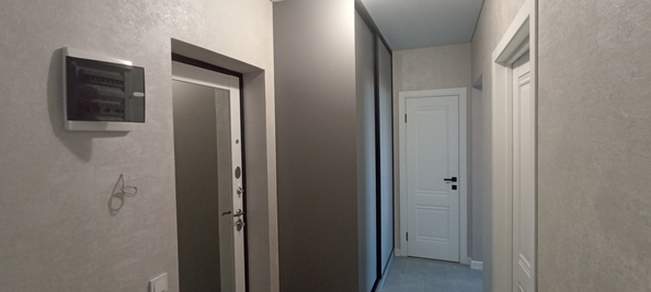 
  Продается 2-комн. квартира, 62 м², Комарова б-р, д. 1е
. Фото 12.