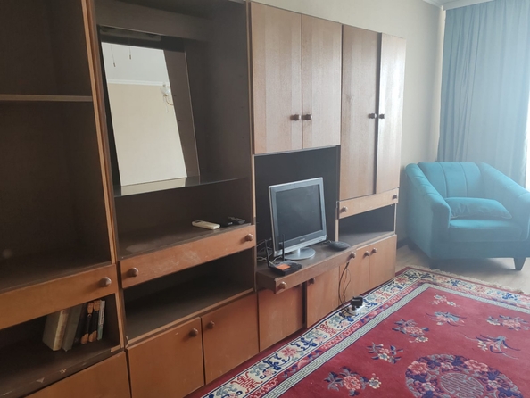 
  Продается 2-комн. квартира, 51.1 м², Комарова б-р, д. 7
. Фото 9.