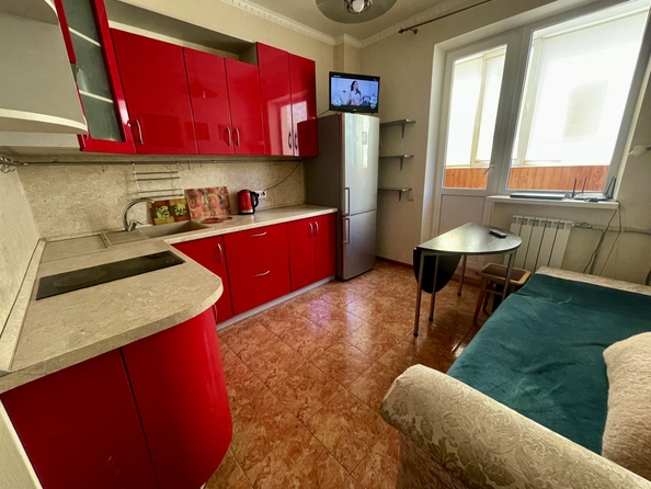 
  Продается 1-комн. квартира, 35 м², Извилистая ул, д. 19
. Фото 3.