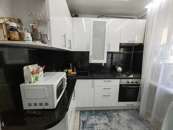 
  Продается 3-комн. квартира, 63 м², 40-летия Победы пр-кт, д. 13
. Фото 11.
