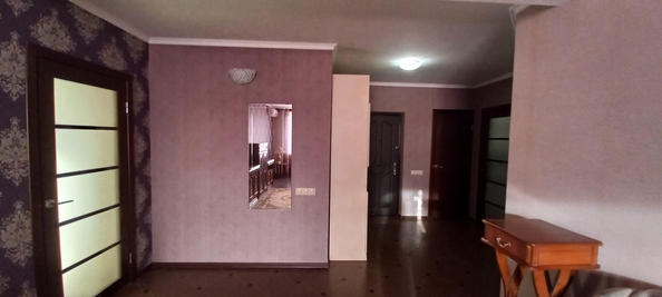 
  Сдается 1-комн. квартира, 53 м², Крупской ул, д. 82
. Фото 13.